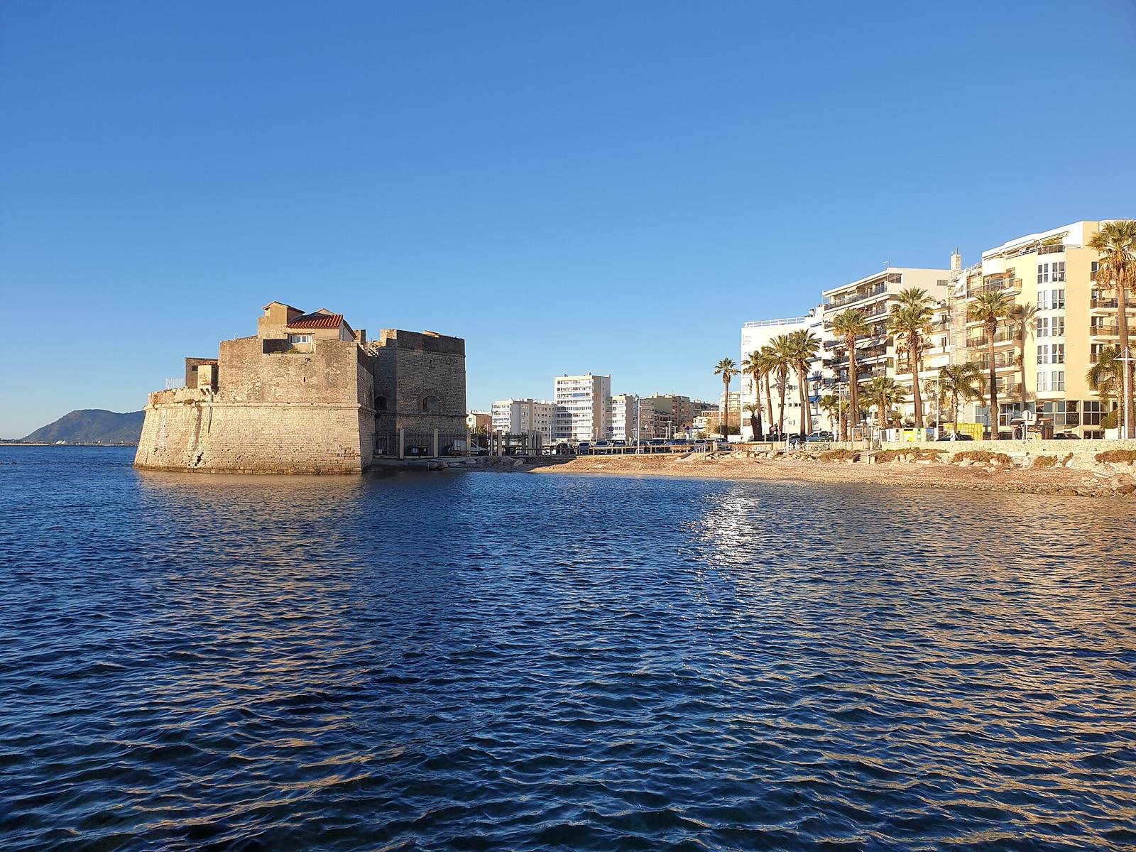 Plage du Mourillon, plage en Var